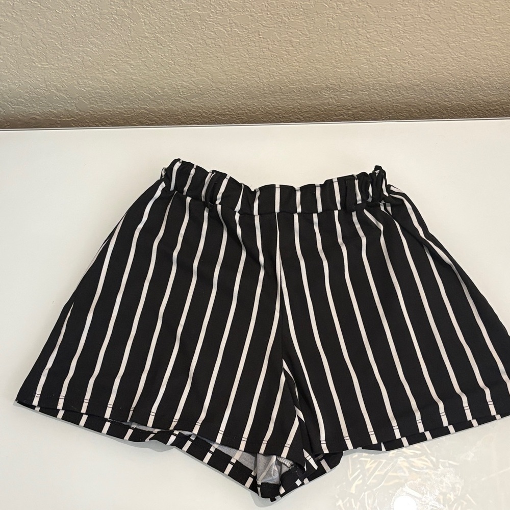 Elegant Striped High Waist Women's Shorts